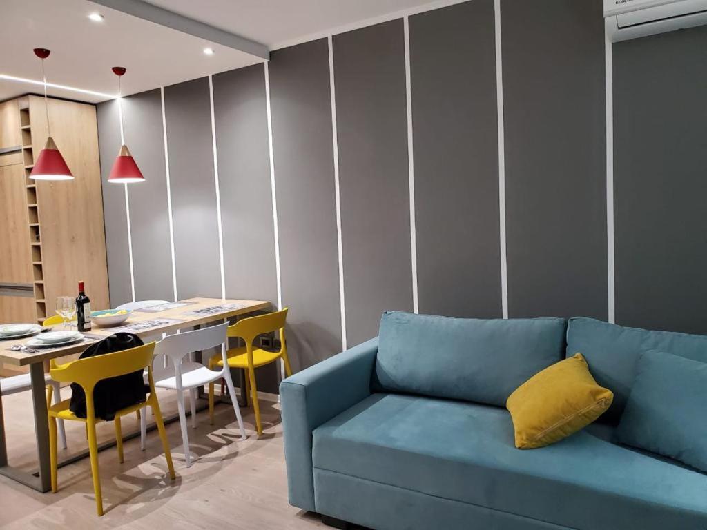 Helga'S Deluxe 3 Apartment تيرانا المظهر الخارجي الصورة