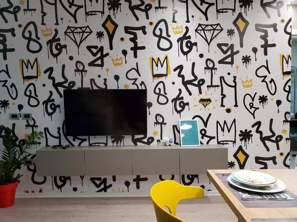 Helga'S Deluxe 3 Apartment تيرانا المظهر الخارجي الصورة