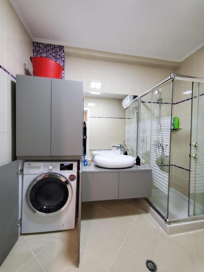 Helga'S Deluxe 3 Apartment تيرانا المظهر الخارجي الصورة