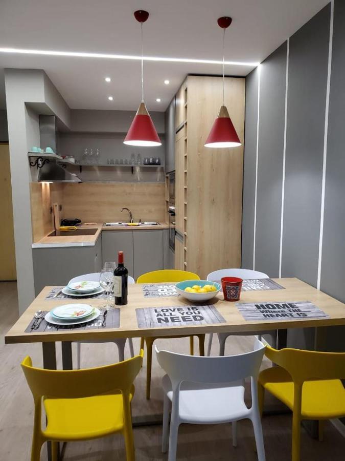Helga'S Deluxe 3 Apartment تيرانا المظهر الخارجي الصورة