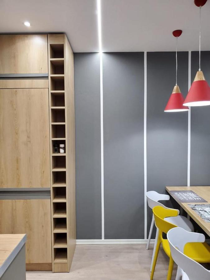 Helga'S Deluxe 3 Apartment تيرانا المظهر الخارجي الصورة