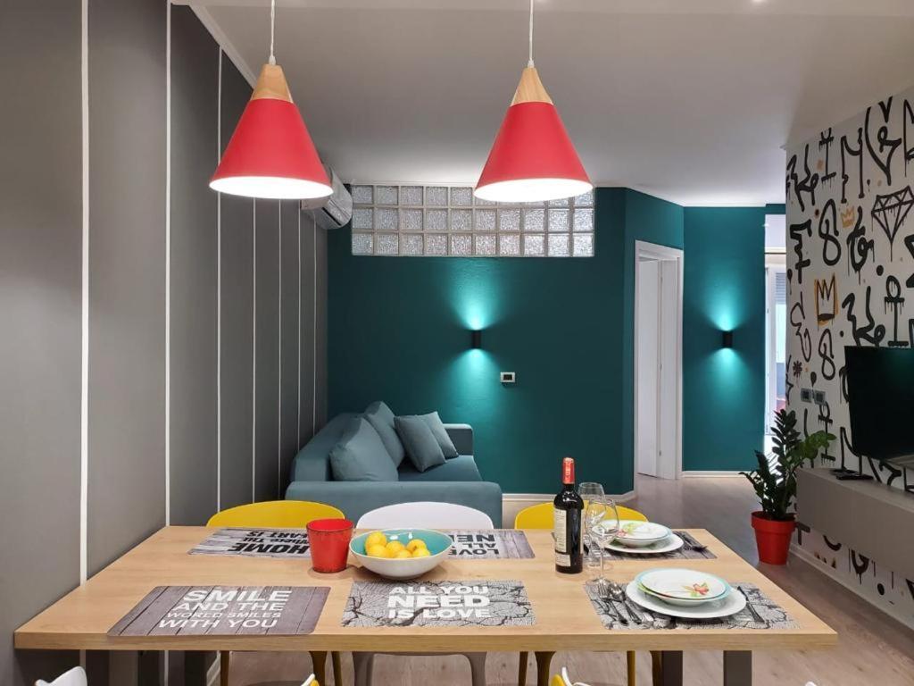 Helga'S Deluxe 3 Apartment تيرانا المظهر الخارجي الصورة