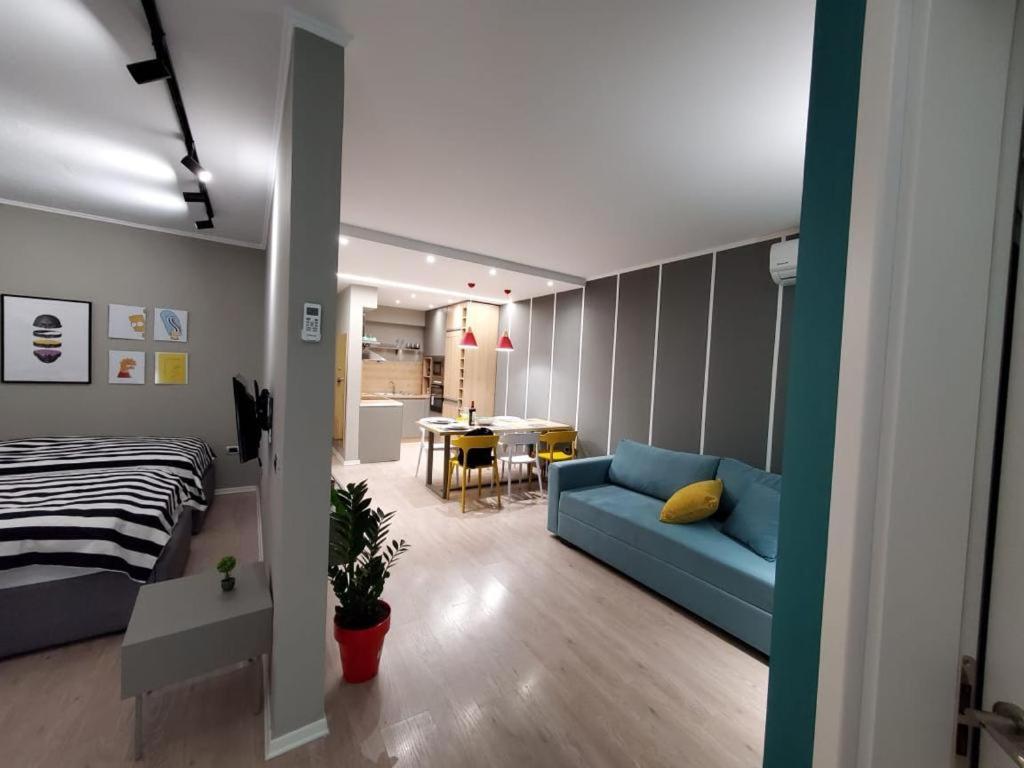 Helga'S Deluxe 3 Apartment تيرانا المظهر الخارجي الصورة